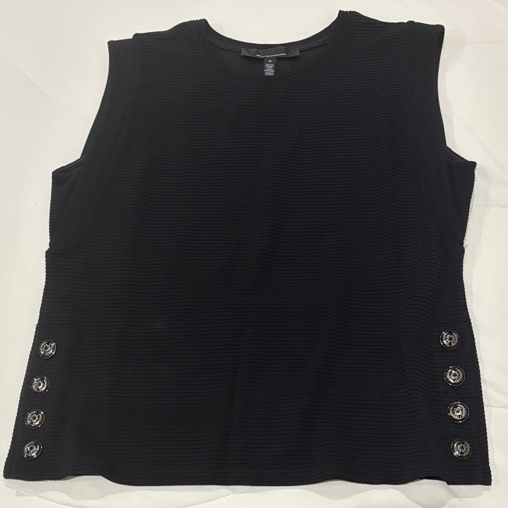 WHBM Ribbed Button Side Crew Top